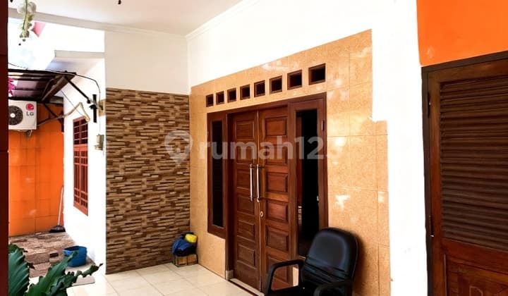 Murah!!! di Jual Rumah Siap Huni 2 Lantai di Kelurahan Makasar Jakarta Timur