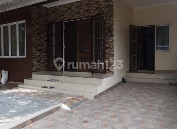 Murah!!! Disewakan Rumah di Gading Griya Residence