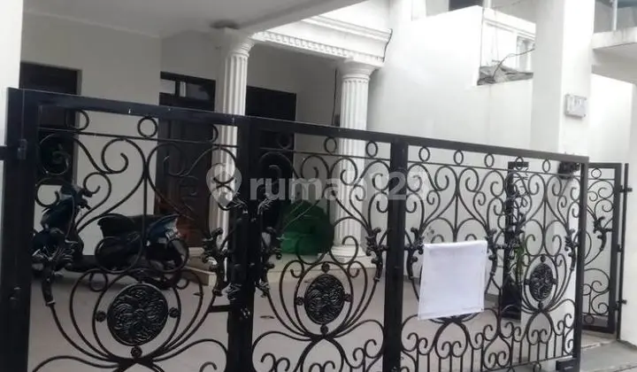For Sale 2-Story House Pondok Kelapa, East Jakarta
