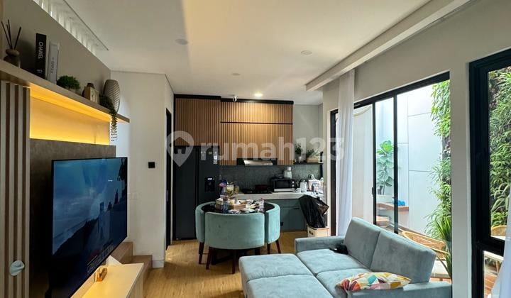 Dijual Rumah Kota Wisata Bogor ! Cantik dan Fullfurnish Siap Huni
