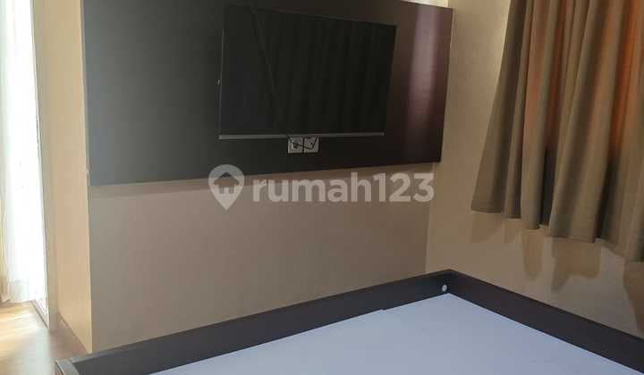 CHEAP !! For Rent Apt. Unit Medit Lagoon Kemayoran Semi-Furnished