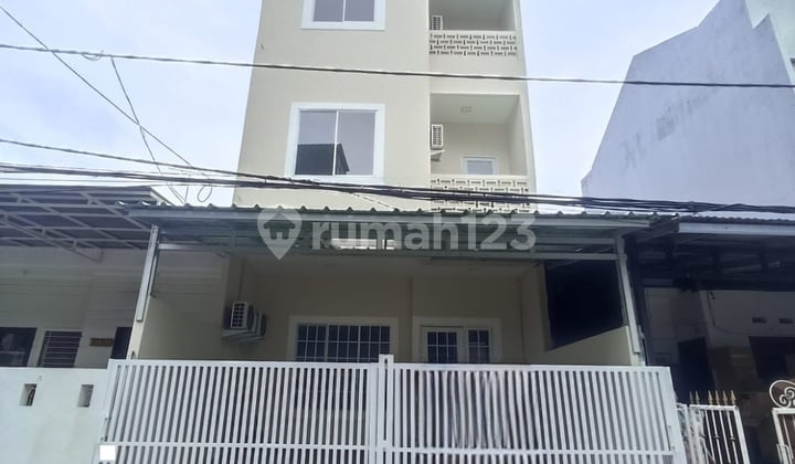 MURAH !! DIJUAL RUMAH HYBRIDA MINIMALIS 3,5 LANTAI SIAP HUNI