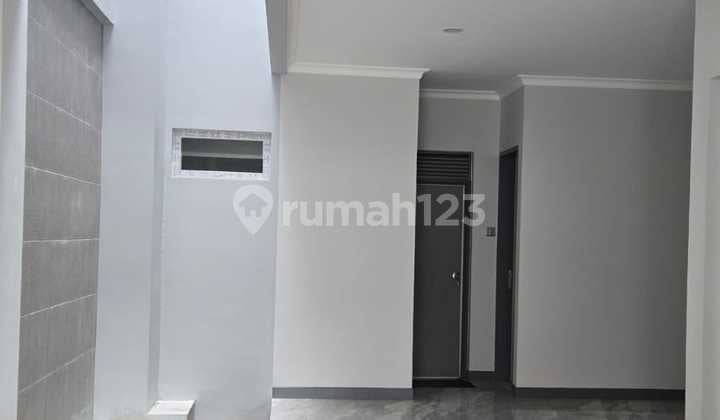 MURAH!! Dijual Rumah Janur Asri Bangunan Baru 2,5lantai siap huni
