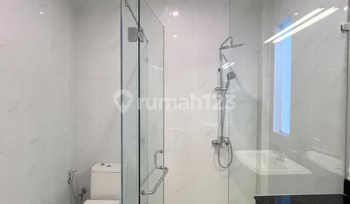 DIJUAL RUMAH BRAND NEW CILANDAK BAGUS KOSONGAN 3 LANTAI