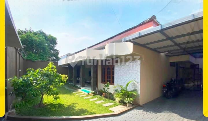 Dijual Rumah Mewah Full Furnished Berhalaman Asri di Pasar Kliwon Surakarta