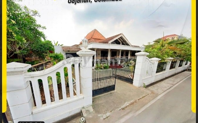 For Rent Grand House with Spacious 900 M² Yard in Gajahan Colomadu