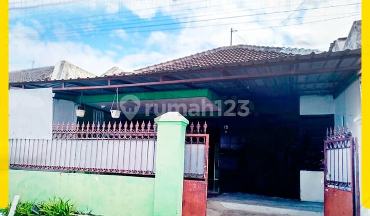 AVAILABLE FOR RENT: Spacious Comfortable House with Southern Exposure and Wide Carport in Manang Grogol