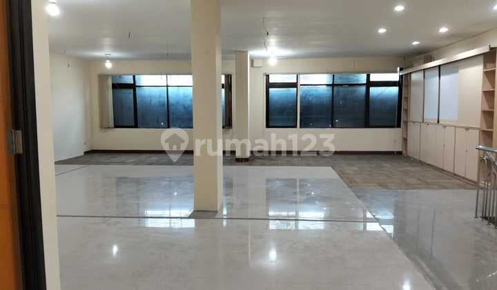 For rent: 2 attached shophouses in Sunter Griya