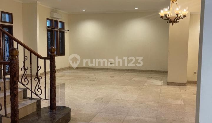 Rumah Sewa Gading Kusuma Luas Hook