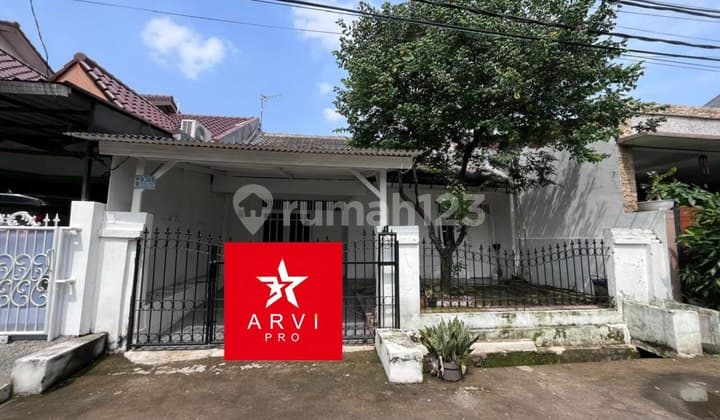 Rumah Di Perumahan Chandra Baru, Jatirahayu Pondok Melati Bekasi