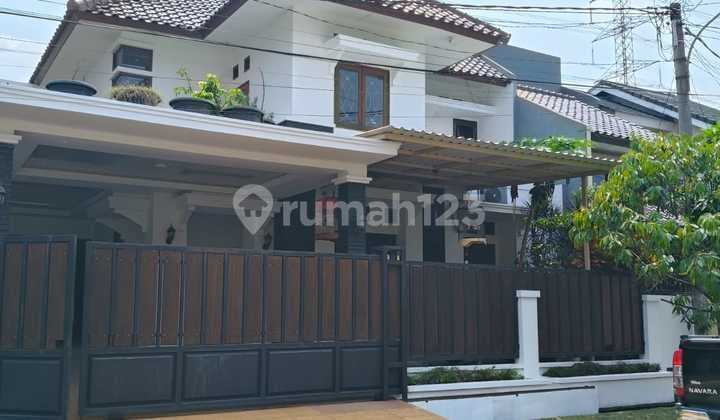 Disewakan Rumah Bagus Semi Furnish 2 Lantai di Kemang Pratama Bekasi
