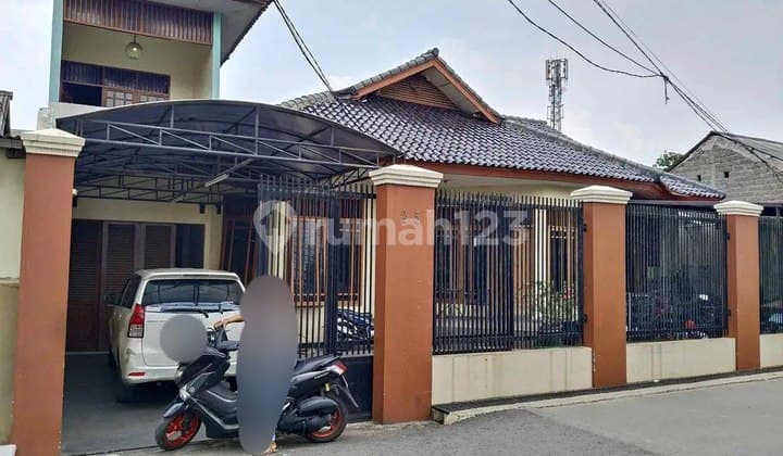 Rumah Halaman Luas Di Jatimakmur Pondok Gede Bekasi Kota