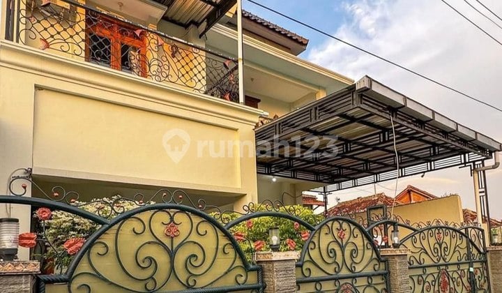 Rumah Cantik 2 Lantai di Cepu Blora Jawa Tengah