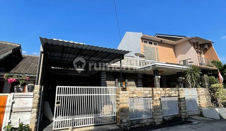 Rumah Strategis 1 ½ Lantai Di Taman Galaxy Bekasi