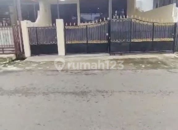 Rumah 1 ½ Lantai Di Komplek Ikip Duren Sawit Jakarta Timur