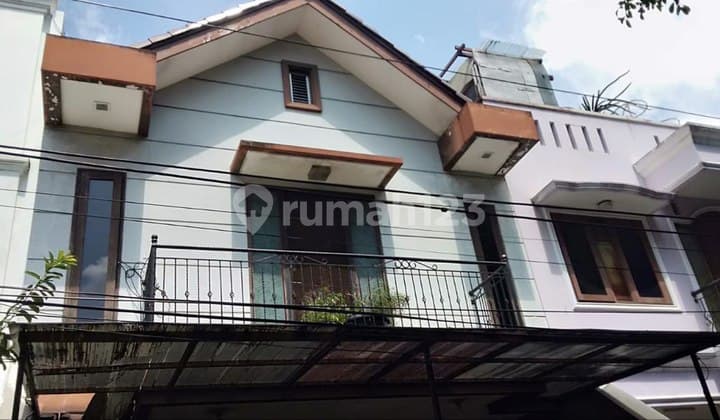 Rumah 3 Lantai di Rawamangun Jakarta Timur