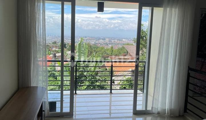 Rumah Bagus Padasuka Atas Full Furnished