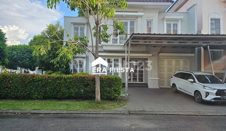 Premium VVIP Hook House in Granada Alicante Gading Serpong