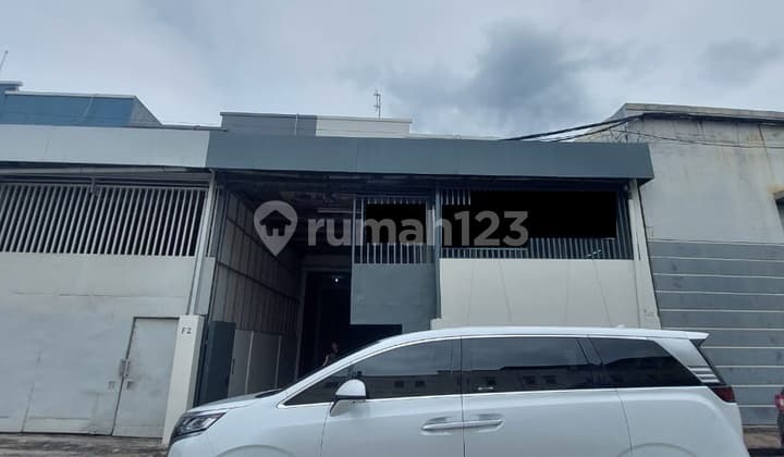 Dijual atau Disewakan Ruko Siap Pakai di Pik