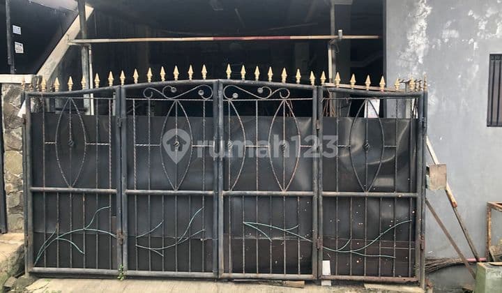 Dijual Rumah + Toko Siap Pakai di Duta Bintaro