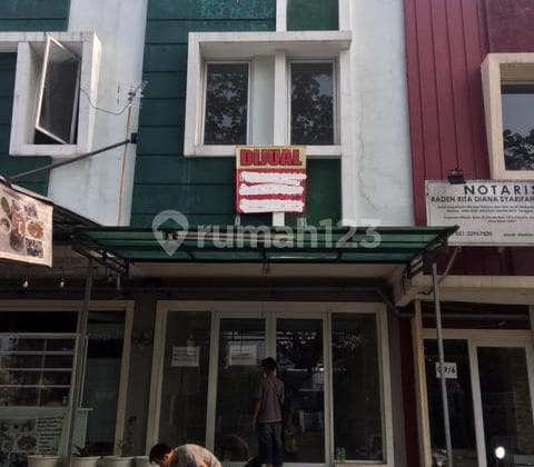 Ruko 2 Lantai Parkir Luas di Jl. Legenda Wisata Boulevard ( Acropolis)