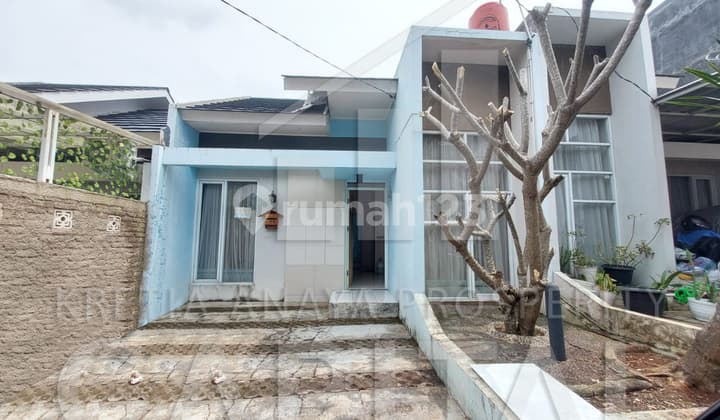 Rumah siap huni di Komplek GLand Padalarang regency