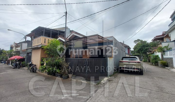 Rumah Dalam Komplek One Gate System Pondok Mutiara Indahdi Cimahi Utara