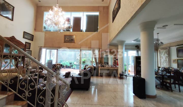 Rumah Idaman Mewah dan Nyaman di Kawasan Elit Setra Duta Bandung