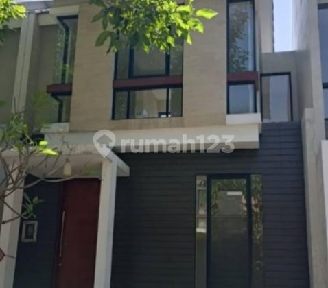 For Sale 2-Story House Northwest Park