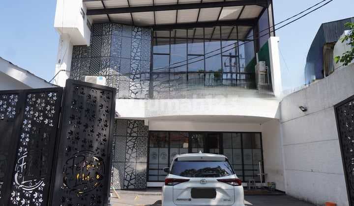 Sewa Bangunan Strategis Utk Rumah Makan