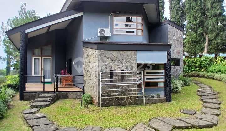 Dijual Villa Klub Bunga Batu