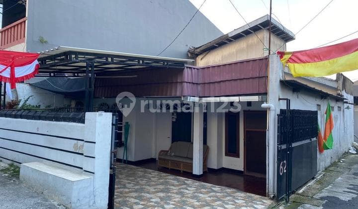 Dijual Rumah Siap Huni Posisi Hoek Jalan 2 Mobil Depan Rumah Dan Dekat Ke Jalan 3 Mobil Lokasi Strategis
