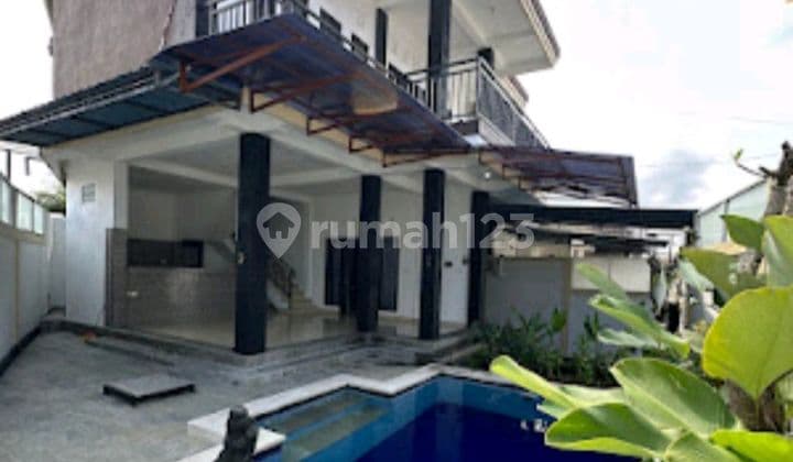 Villa Balkon 3 Br di Tangkupan Perahu - Denpasar Barat
