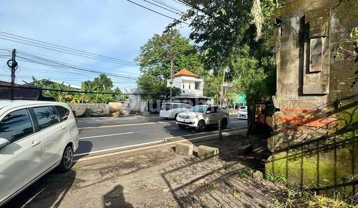 For Rent: 13 Are of Land + Strategic Building by the Roadside (03V)