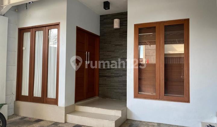 For rent: 2-story house in the elite Renon area (96A1)
