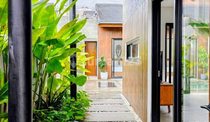 Modern 3-Bedroom Villa Fully Furnished in Sanur (169V)