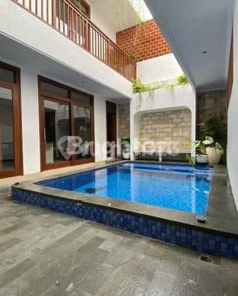 MODERN VILLA THREE BEDROOMS IN SANUR BEACHSIDE (Ivan B)