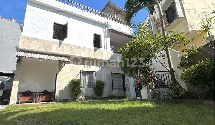 Semi Furnished Comfortable Villa for Sale in Taman Griya Jimbaran (163V)