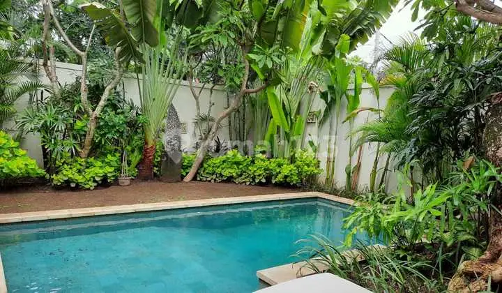 Prime Beachside Sanur Villa - 400M To Beach (159V)