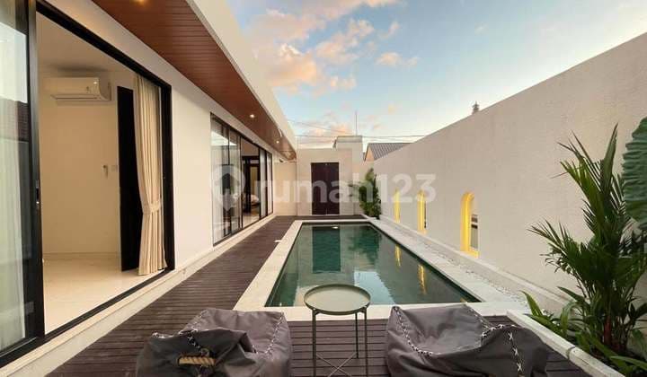 Modern 2 Bedroom Villa For Rent In Semer Kerobokan (235V)