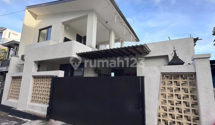 Modern 4-Bedroom House Near Sanur - Comfortable Family Home (451V)