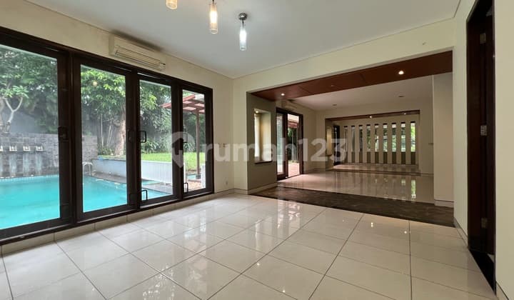 2-Story House With Swimming Pool For Rent In Kuningan