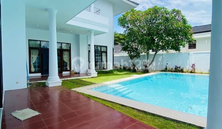 Rumah Besar 2 Lantai Cantik Disewakan Di Pejaten