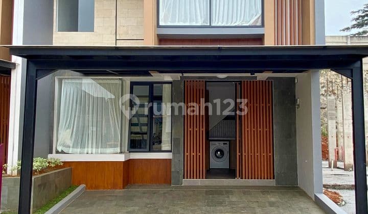 Rumah 2 Lantai Bergaya Resort Bali di Gunung Sindur