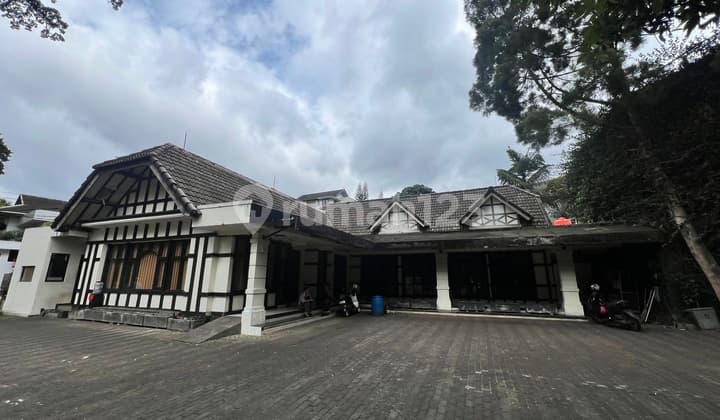 Ruang Usaha Dago