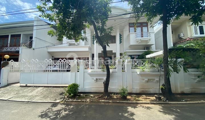 Nice House SHM Kuningan, South Jakarta