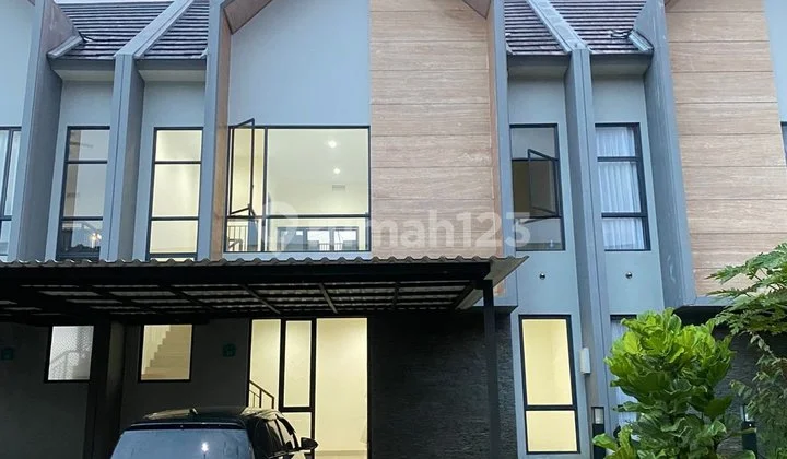Dijual Rumah Cantiksiap Huni di Rancamaya Golf