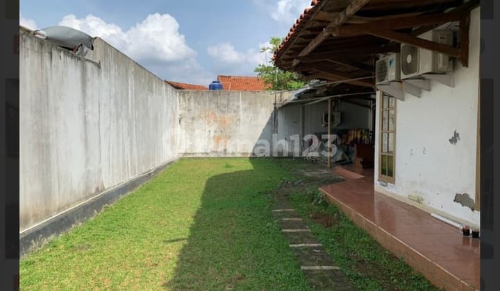 Dijual Rumah Luas di Kebagusan Jakarta Selatan