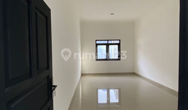 Dijual! Rumah Modern Siap Huni Harga Miring di Ciledug