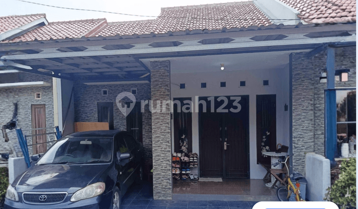 Sell Ready-to-Occupy House in Limo, Depok